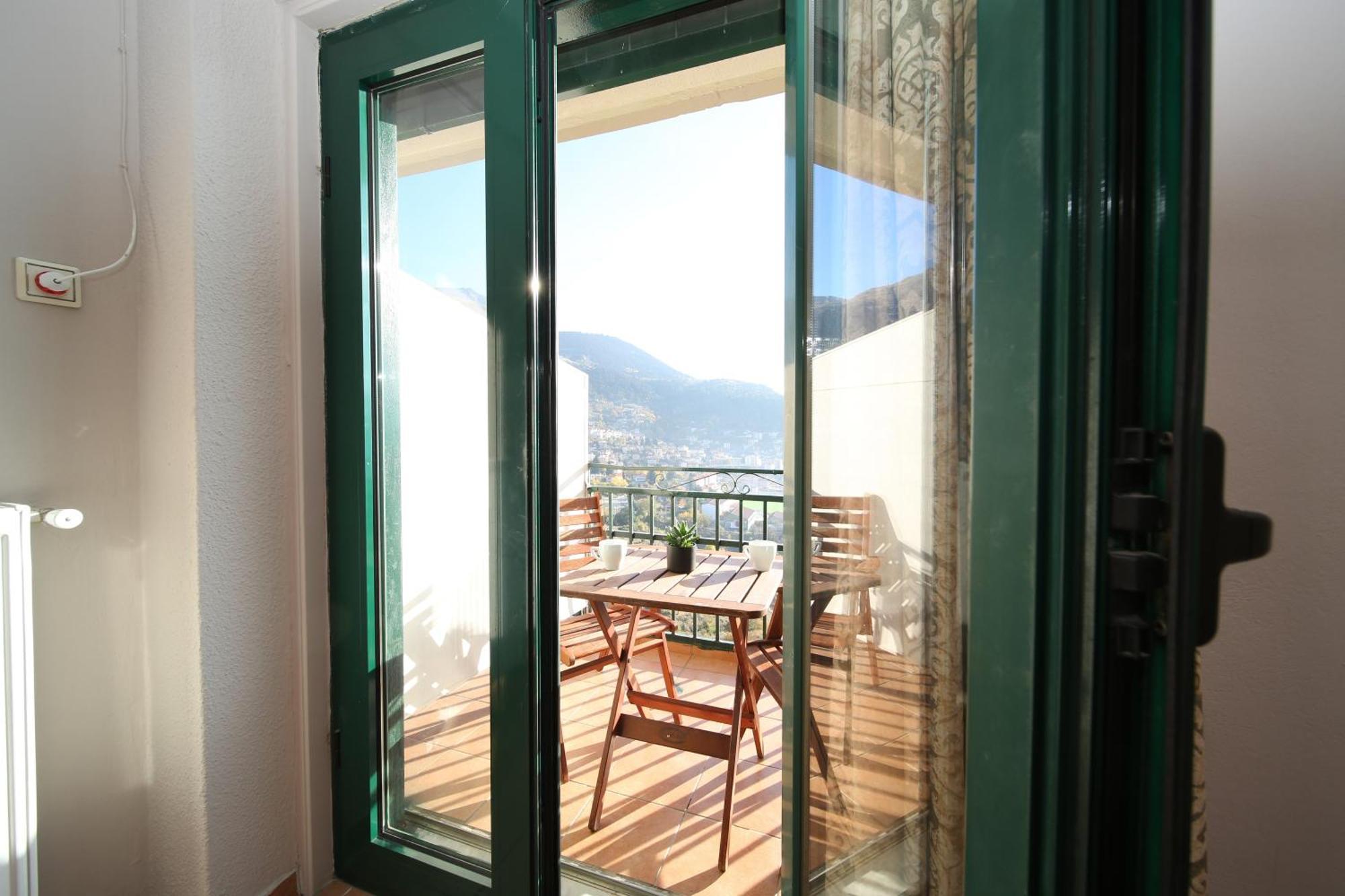 Hotel Lecadin Karpenísion Exteriér fotografie