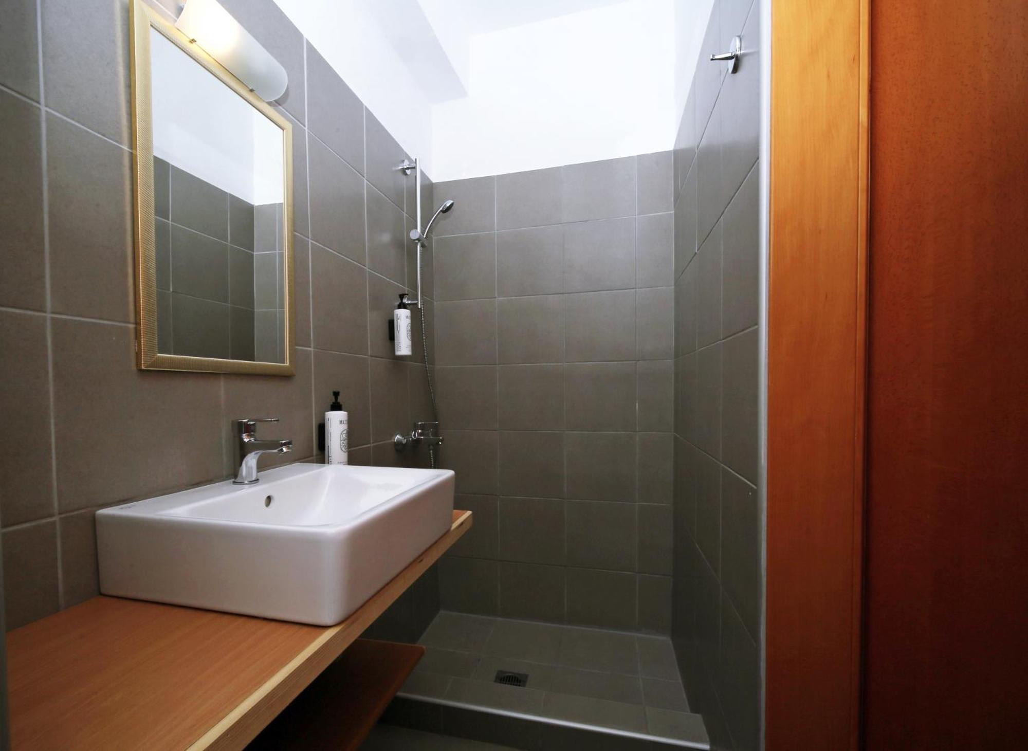 Hotel Lecadin Karpenísion Exteriér fotografie