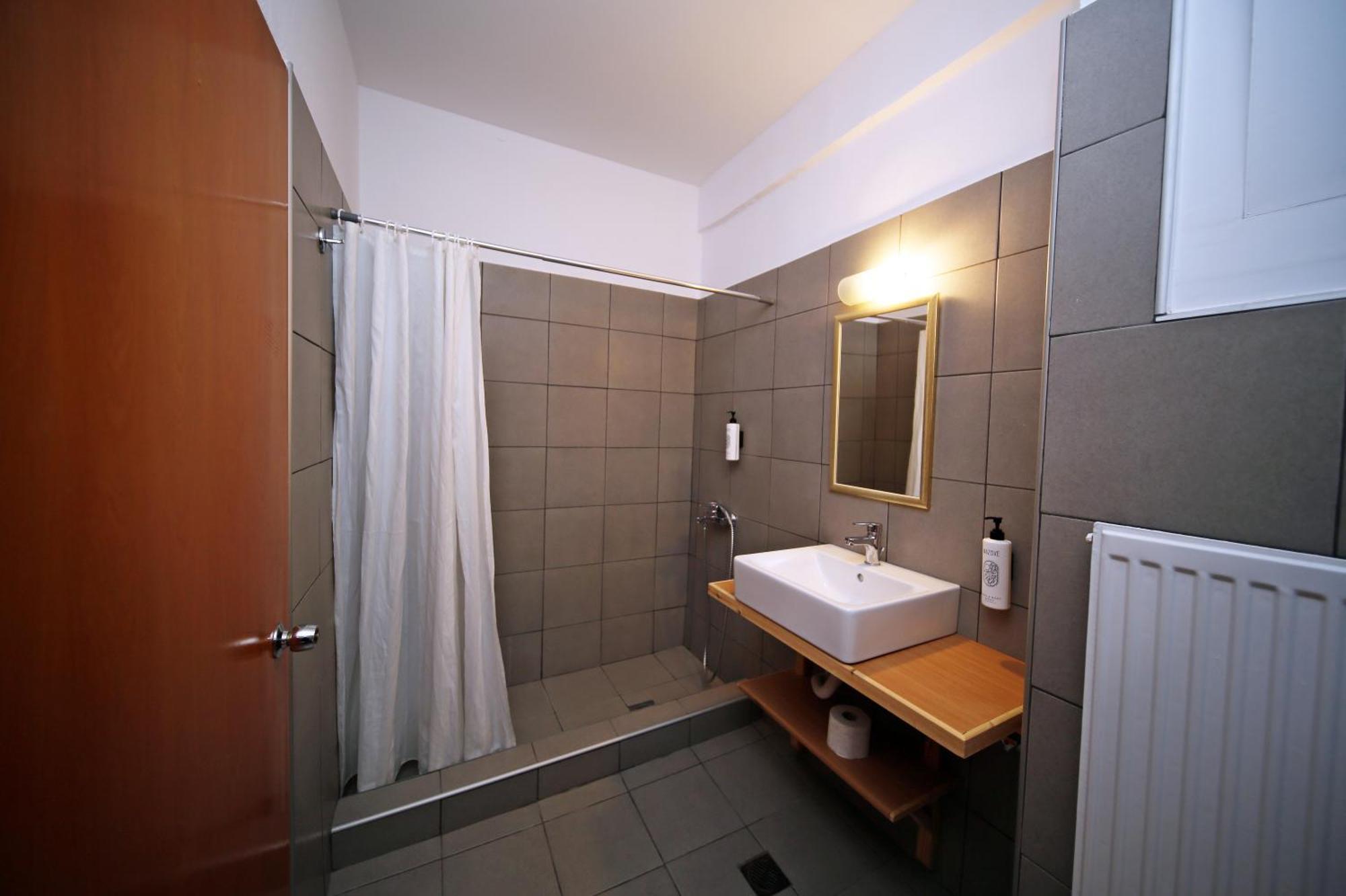 Hotel Lecadin Karpenísion Exteriér fotografie